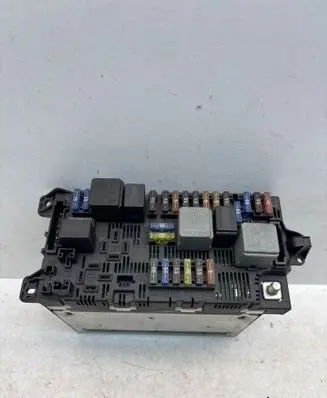 Mercedes-Benz CLS C219 Fuse module 2115457301 00403136A2 S420682900005