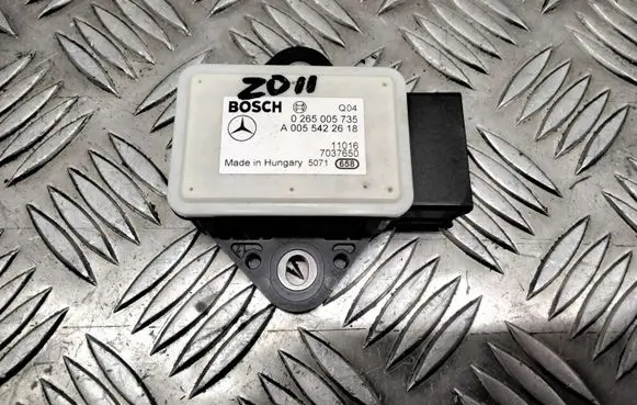 Mercedes-Benz E W212 ESP acceleration yaw rate sensor A0055422618 0265005735