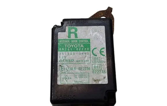 Toyota RAV 4 (XA30) Door control unit/module 8974142220 2513001461