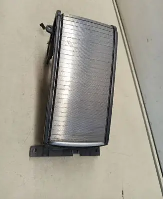 Volvo V70 Glove box 30643625