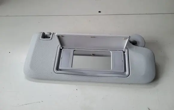 Opel Crossland X Sun visor