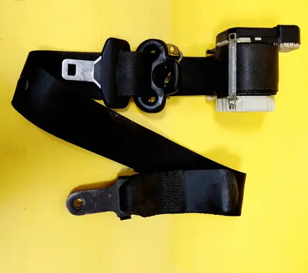 Ford Mondeo Mk III Front seatbelt 1S71F6129