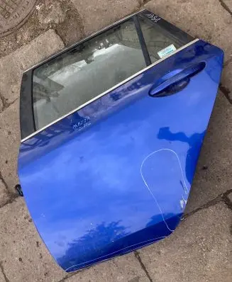 Mazda 6 Rear door
