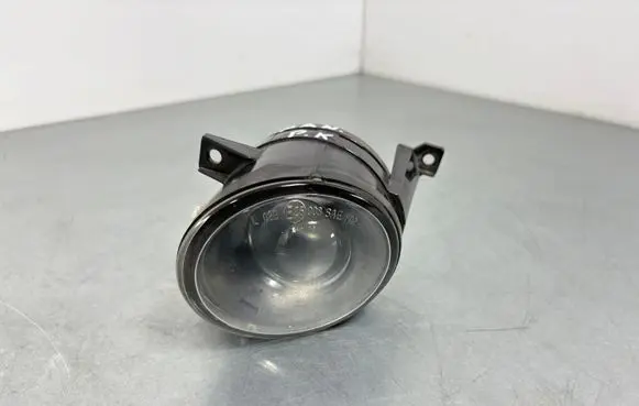 Volkswagen Touran I Front fog light 27047900L