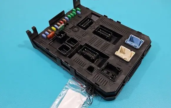 Peugeot 307 Central body control module 9660105980 IMPRK1415983