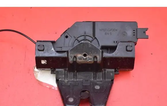 BMW 1 E82 E88 Tailgate/trunk/boot lock/catch/latch 7840617