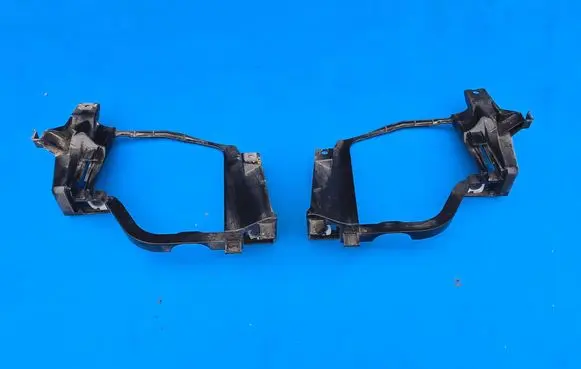 BMW 5 E60 E61 Headlight/headlamp mounting bracket 6936089 6936090