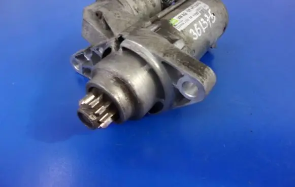 Skoda Fabia Mk1 (6Y) Starter motor 02T911023S