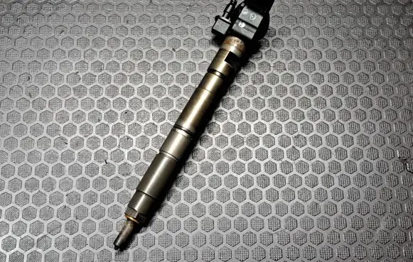 Audi A6 S6 C6 4F Fuel injector 059130 059130277AH