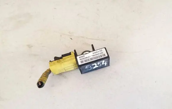 Honda CR-V Airbag deployment crash/impact sensor 77930swae113m4 77930-swa-e113-m4