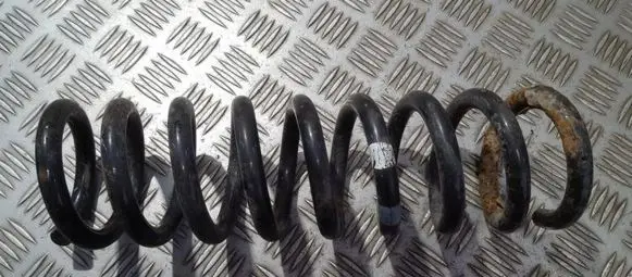 Mercedes-Benz C W202 Rear coil spring