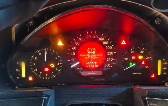 Mercedes-Benz E W211 Speedometer (instrument cluster) A2115406048 110080351005