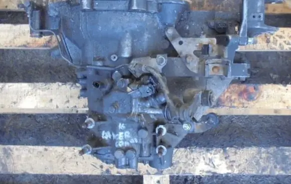 Mitsubishi Lancer Manual 4 speed gearbox F5M411R7B5
