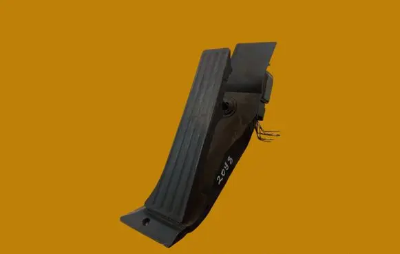 BMW 7 E65 E66 Accelerator throttle pedal