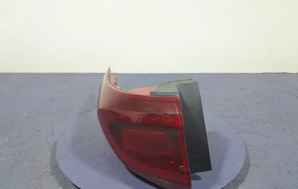 KIA Sportage Rear/tail lights 92401-F1500