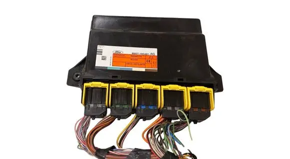 Ford Kuga I Comfort/convenience module 8M5T19G481AG 2007DJ0476 5WK48777K