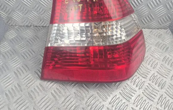 BMW 3 E46 Rear/tail lights 6946536