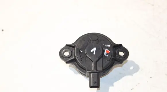 BMW 3 F30 F35 F31 Camshaft vanos timing valve 7593719