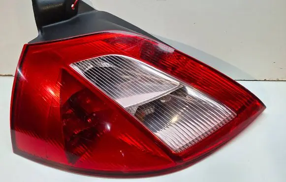 Renault Megane II Rear/tail lights S27639733 820073236