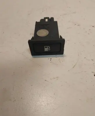 Toyota Avensis T250 Fuel tank opening switch 156795