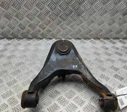 Mitsubishi L200 Front lower control arm/wishbone 4010A147