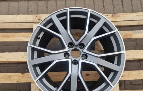 Audi A4 S4 B9 R20 alloy rim 8W0601025EG
