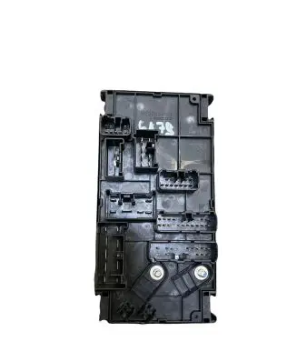 Subaru B9 Tribeca Fuse module MB100200B