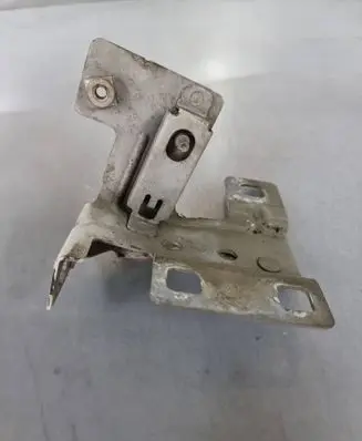 Renault Trafic III (X82) Fender mounting bracket 7993R