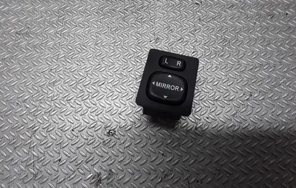 Toyota Yaris Wing mirror switch 769746D