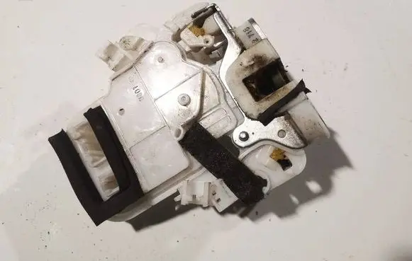 Front door lock