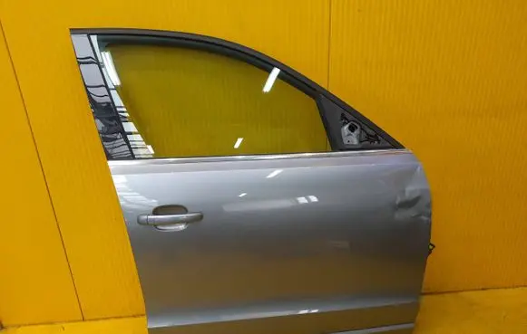 Audi Q5 SQ5 Front door