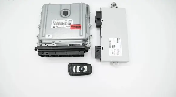 BMW 5 F10 F11 Engine ECU kit and lock set 8513242 0281017679 13618513242