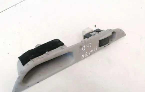 Nissan Almera Tino Electric window control switch