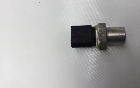 Air conditioning (A/C) pressure sensor
