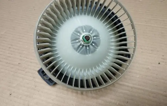 Honda Element Heater fan/blower 1940001341