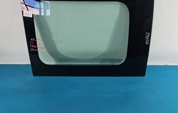 Renault Trafic II (X83) Rear side window IMPRK1581730