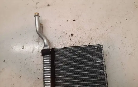 Ford Focus Heater blower radiator 18476