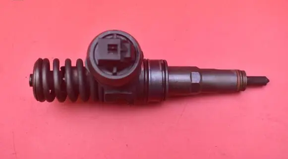 Volkswagen Sharan Fuel injector 038130073BP