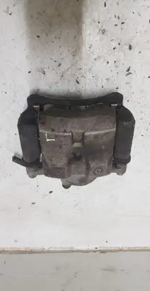 Toyota Prius (XW30) Front brake caliper