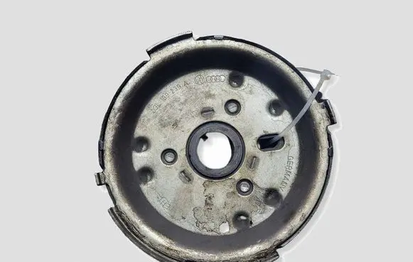 Skoda Fabia Mk2 (5J) Camshaft pulley/ VANOS 03L109239A 03L109111