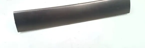 Dashboard glove box trim