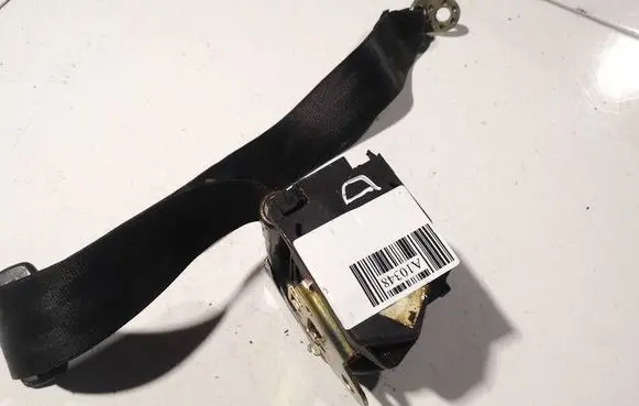 Audi A4 S4 B5 8D Rear seatbelt