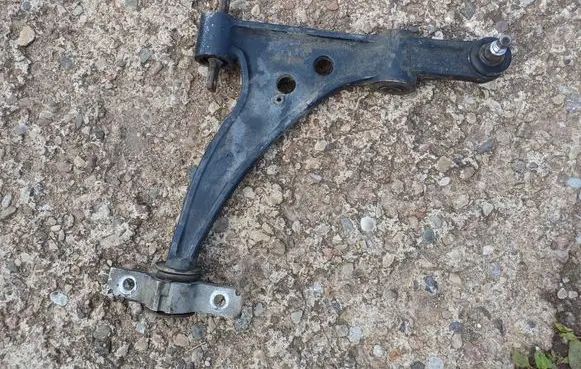 Alfa Romeo 166 Front lower control arm/wishbone