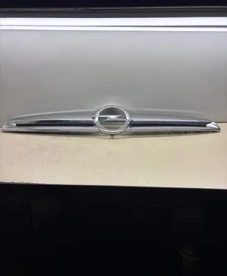Opel Corsa D Front grill 735539395 T808