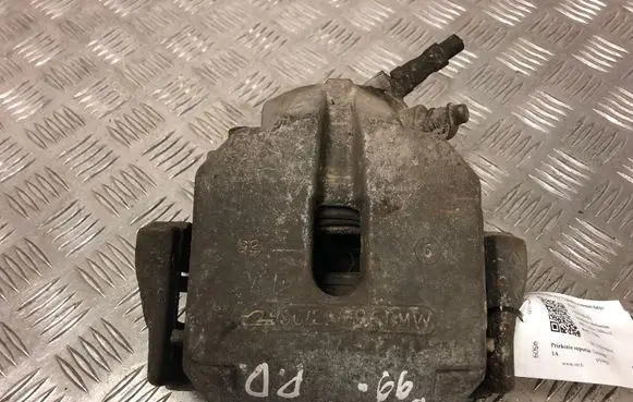 BMW 5 E39 Front brake caliper