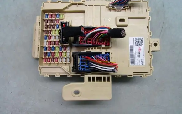 KIA Soul Fuse box set 91950J2050