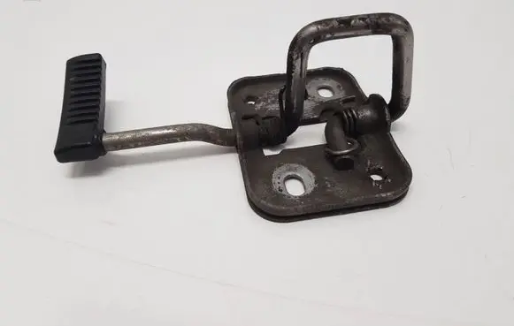 Volkswagen Polo V 6R Engine bonnet/hood lock/latch loop/hook 6R0823186C