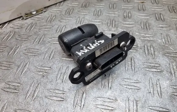 Toyota Camry Mass air flow meter 2220420010 1974001000
