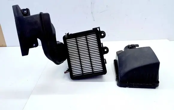 Mazda CX-5 Air filter box SH01133AY E5T62271