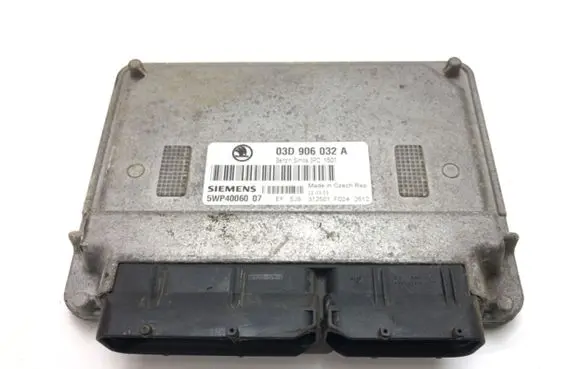 Skoda Fabia Mk1 (6Y) Engine control unit/module ECU 03D906032A